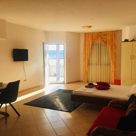 شقة Plano  في Studio Trogir Laura المظهر الخارجي الصورة
