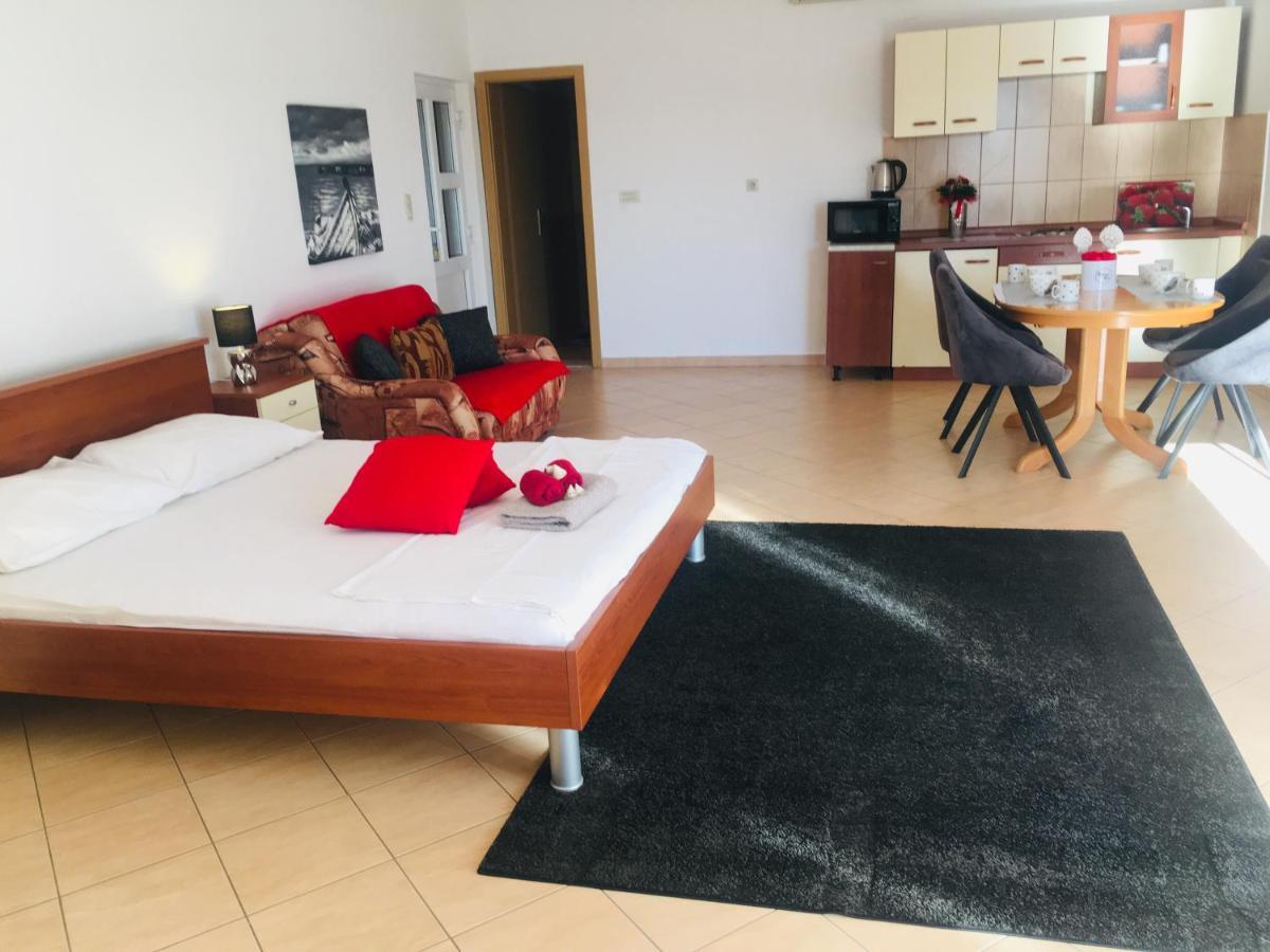 شقة Plano  في Studio Trogir Laura المظهر الخارجي الصورة
