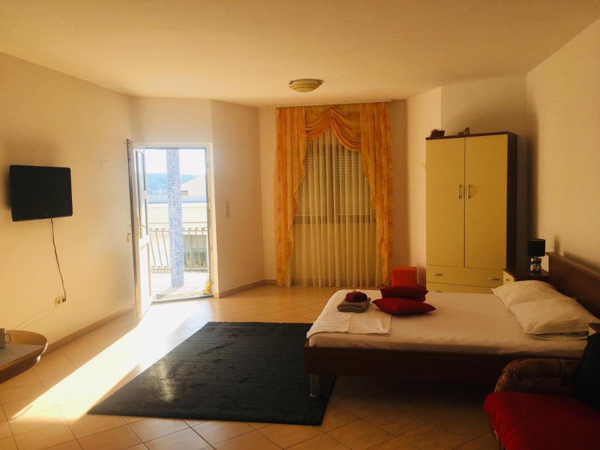 شقة Plano  في Studio Trogir Laura المظهر الخارجي الصورة